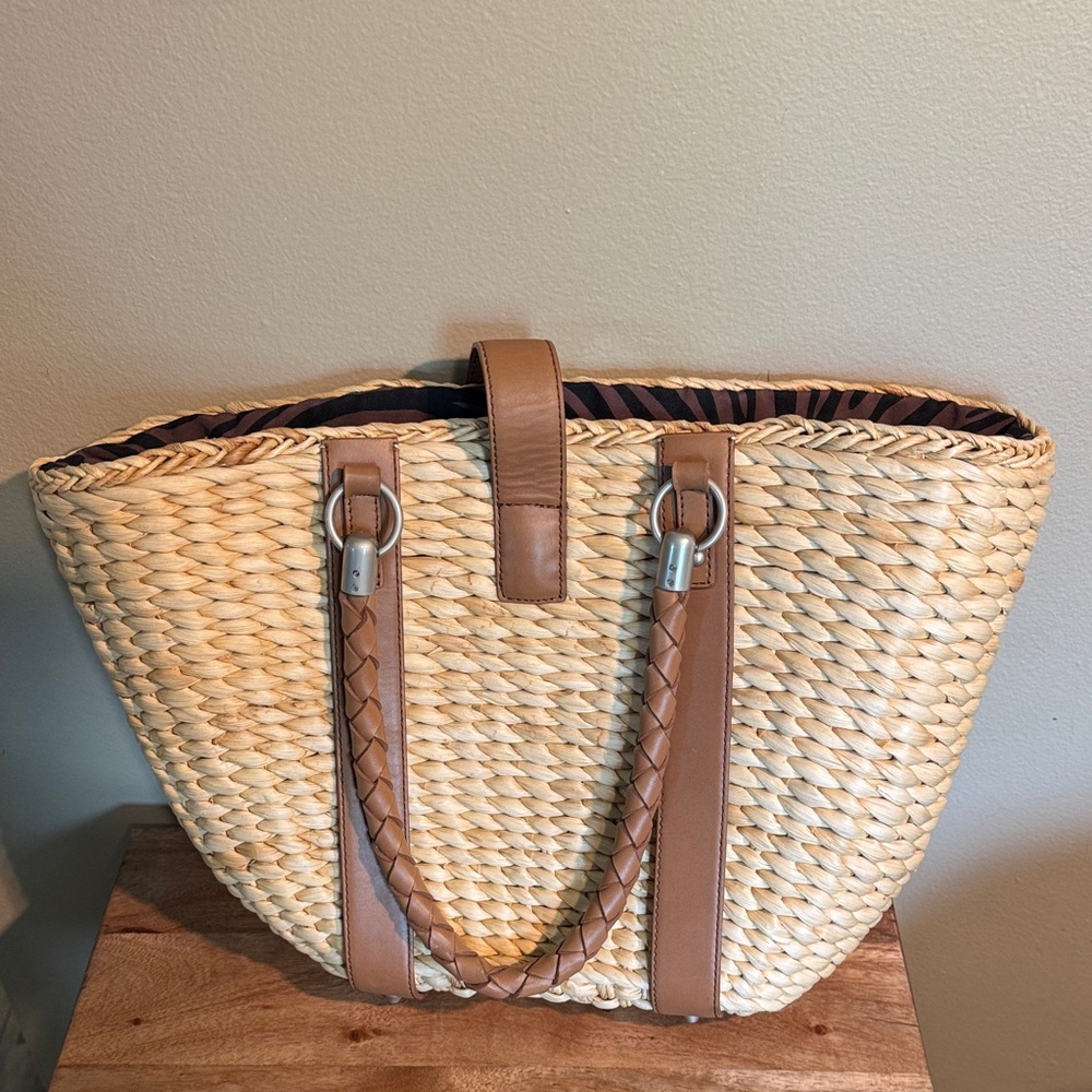 Kate Landry Straw Purse – Gently Used - Picture 3 of 9
